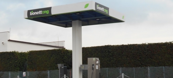 Bonett CNG stanice Plzeň Slovanská Alej-1