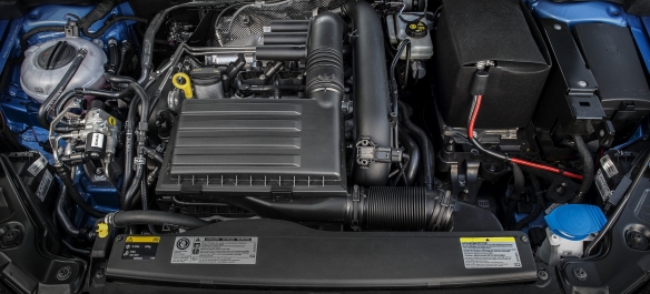 volkswagen-unveils-10-tgi-turbo-engine-that-runs-on-natural-gas-in-vienna_2
