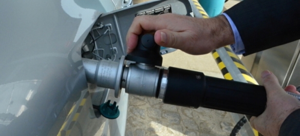 Foto_9-Plneni_osobniho_vozu_na_CNG_stanici_PROFI_AUTO_CZ