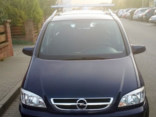 Opel Zafira 1.6 CNG, 11/2004, 7 míst,+ zimní gumy(plech,6mm) 