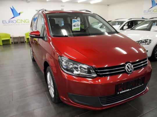 (321) Volkswagen Touran 1.4TSI Ecofuel AUT 2015