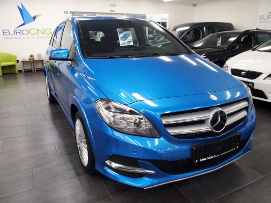 (830) Mercedes-Benz B200 NGD Natural Gas AUT 2015