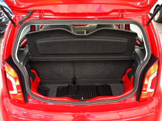 VW UP! CNG Eco-Up++ 5dveří MAN 2014 – panorama, PDC, GPS, 2xALU