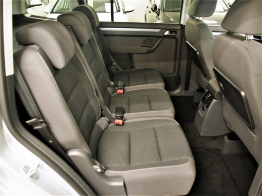 VW Touran 1.4 TSI Ecofuel Masters MAN 2012 – 5míst, zadní PDC, klima, vyhř. sedačky
