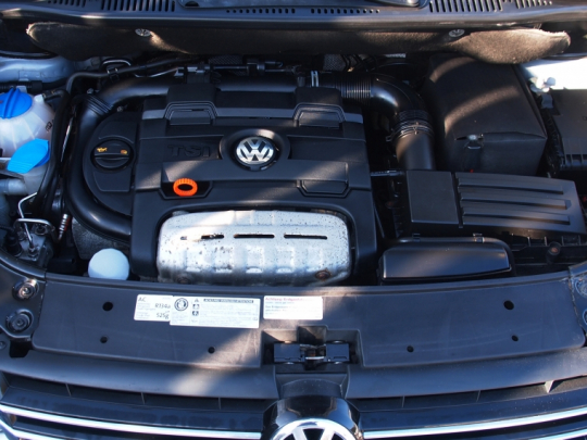 VW Touran 1.4 TSI Ecofuel Masters MAN 2012 – 5míst, zadní PDC, klima, vyhř. sedačky