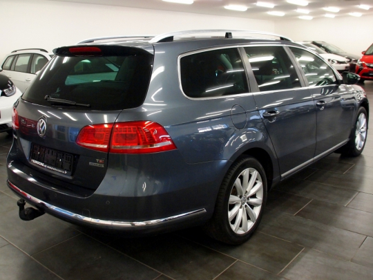 VW Passat 1.4TSI Ecofuel Premium MAN 2014 – panorama, RCD510, kůže, bixenony