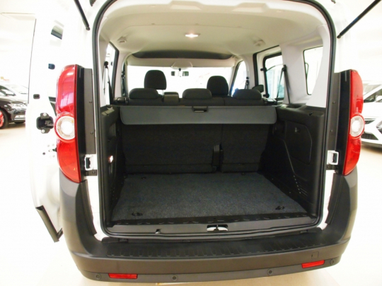 Opel Combo Tour 1.4 Natural Power CNG 120HP MAN 2012 – 5míst, málo najeto