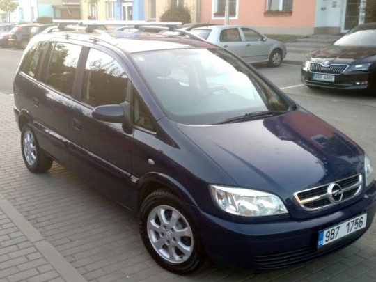 Opel Zafira 1.6 CNG, 11/2004, 7 míst