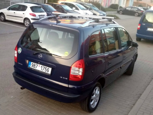 Opel Zafira 1.6 CNG, 11/2004, 7 míst