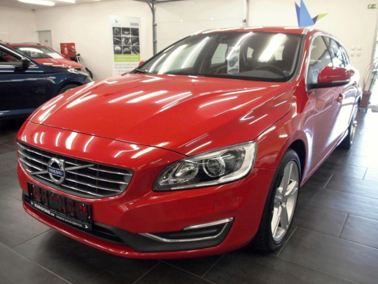 (450) Volvo V60 T5 Bi-Fuel Summum AUT 2017