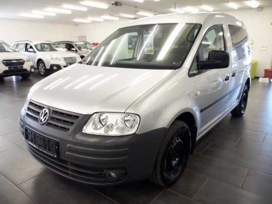 (123) Volkswagen Caddy 2.0 Ecofuel LIFE MAN 2010,2x šoupačky