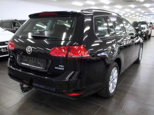 (358) AKCE -119.590,- Kč  Volkswagen Golf 1.4 TGI Sports Combi AUT 2014