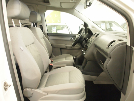 (327) Volkswagen Caddy 2.0 Ecofuel maxi LIFE 2010