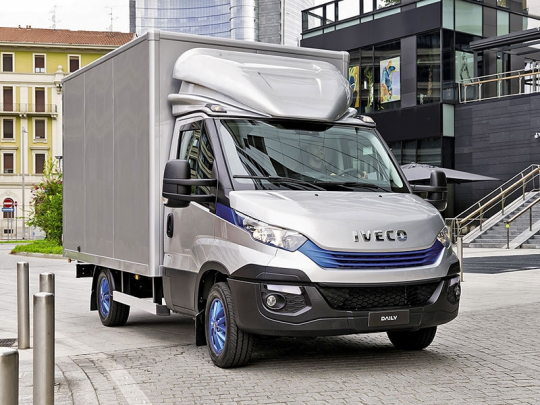 Auto.cz: Iveco Daily Blue Power. Do města i v budoucnosti