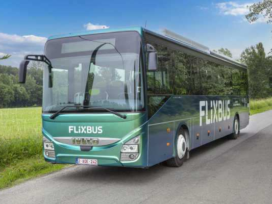 Udržitelná a chytrá mobilita: Flix uvádí na trh první mezinárodní autobusy na bioplyn