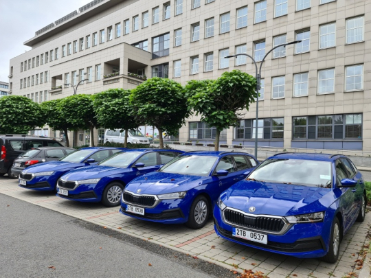 Moravskoslezský kraj vyřadil stará auta na benzín, nahradil je ekologičtějšími CNG vozidly