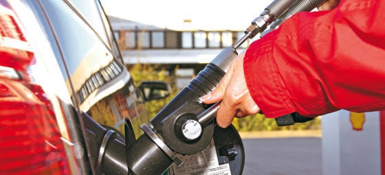 So-macht-Tanken-noch-Spass-Ein-Opel-Zafira-1-6-CNG-wird-aufgefuellt-560x373-a7e61fb627d8493c